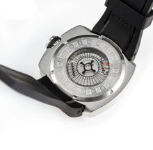 將圖片載入圖庫檢視器 CASINO N17.12 紅色限量版