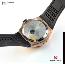 將圖片載入圖庫檢視器 NSquare五行自動腕錶 - 46mm N59.1 Gold Attributes ROSE GOLD/WHITE|NSquare五行自動表 - 46毫米 N59.1 金屬性 玫瑰金/白色